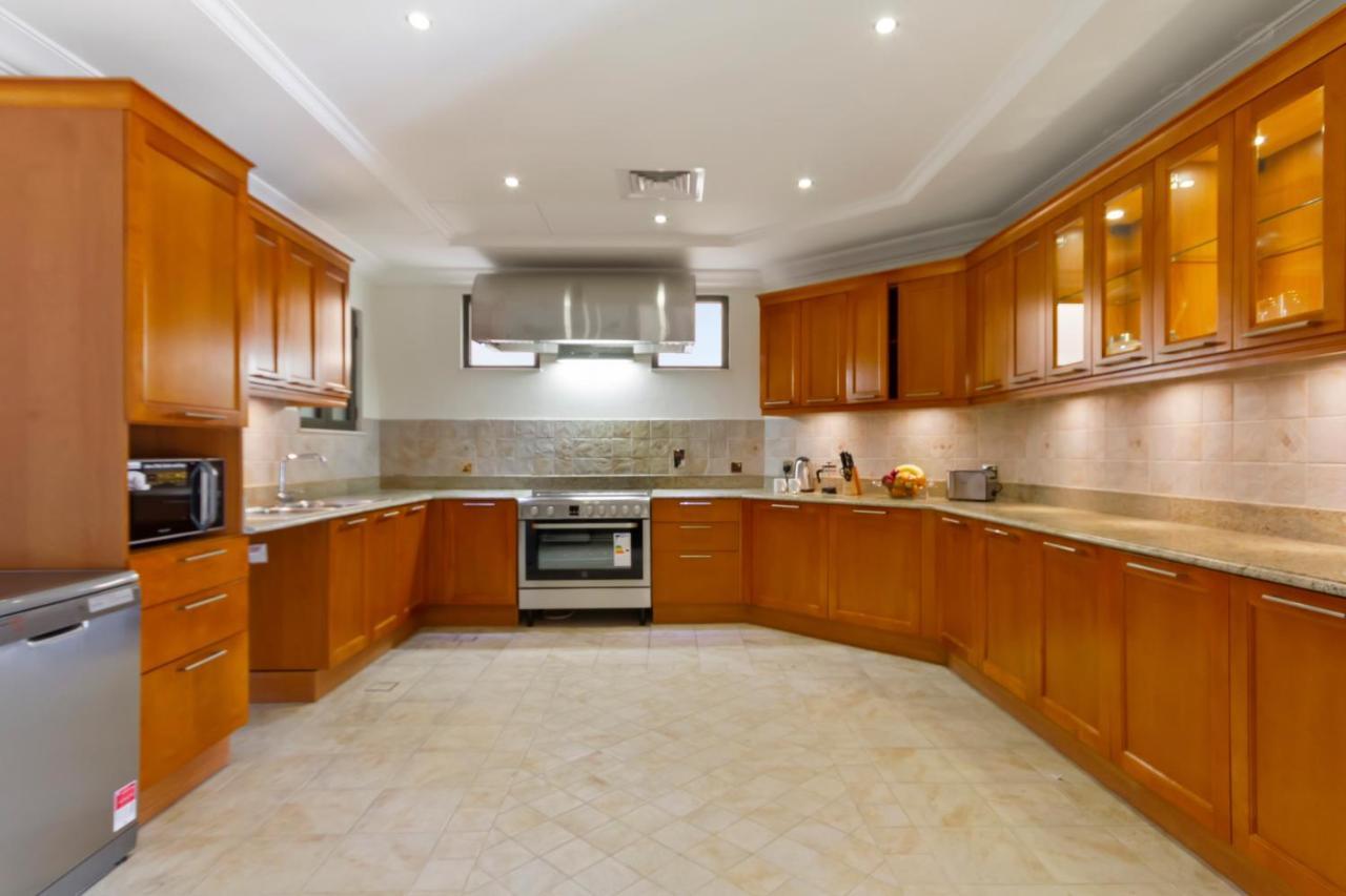 Bespoke Residences - Frond A, 4 Bedroom Luxury Villa In The Palm Dubai