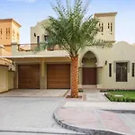 Bespoke Residences - Frond A, 4 Bedroom Luxury Villa In The Palm